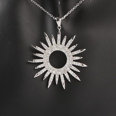 Simple Sun God Pendant Necklace Fashion Sun God Photo Locket Jewelry