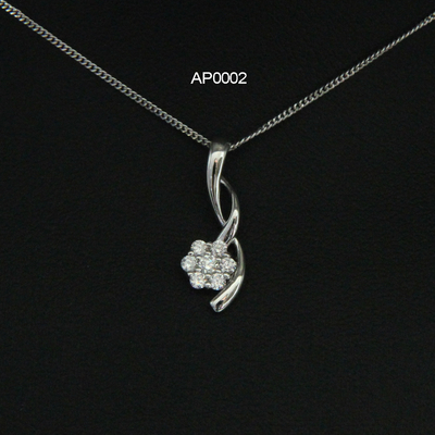 Plating 18 Gold 18K Gold Diamond Necklace Pendant Size 6.5*15mm